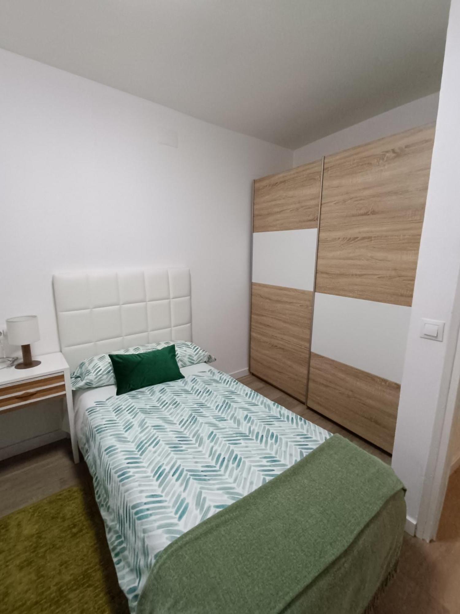 Apartamento Estel Ла Сеу д'Ургел Екстериор снимка