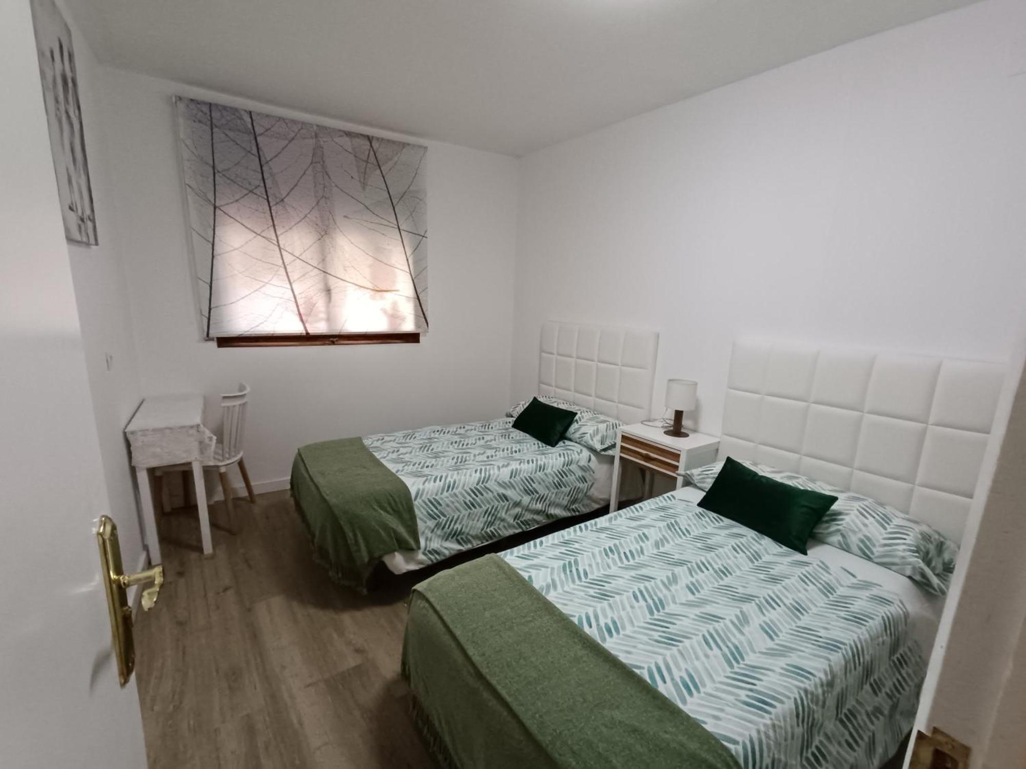 Apartamento Estel Ла Сеу д'Ургел Екстериор снимка