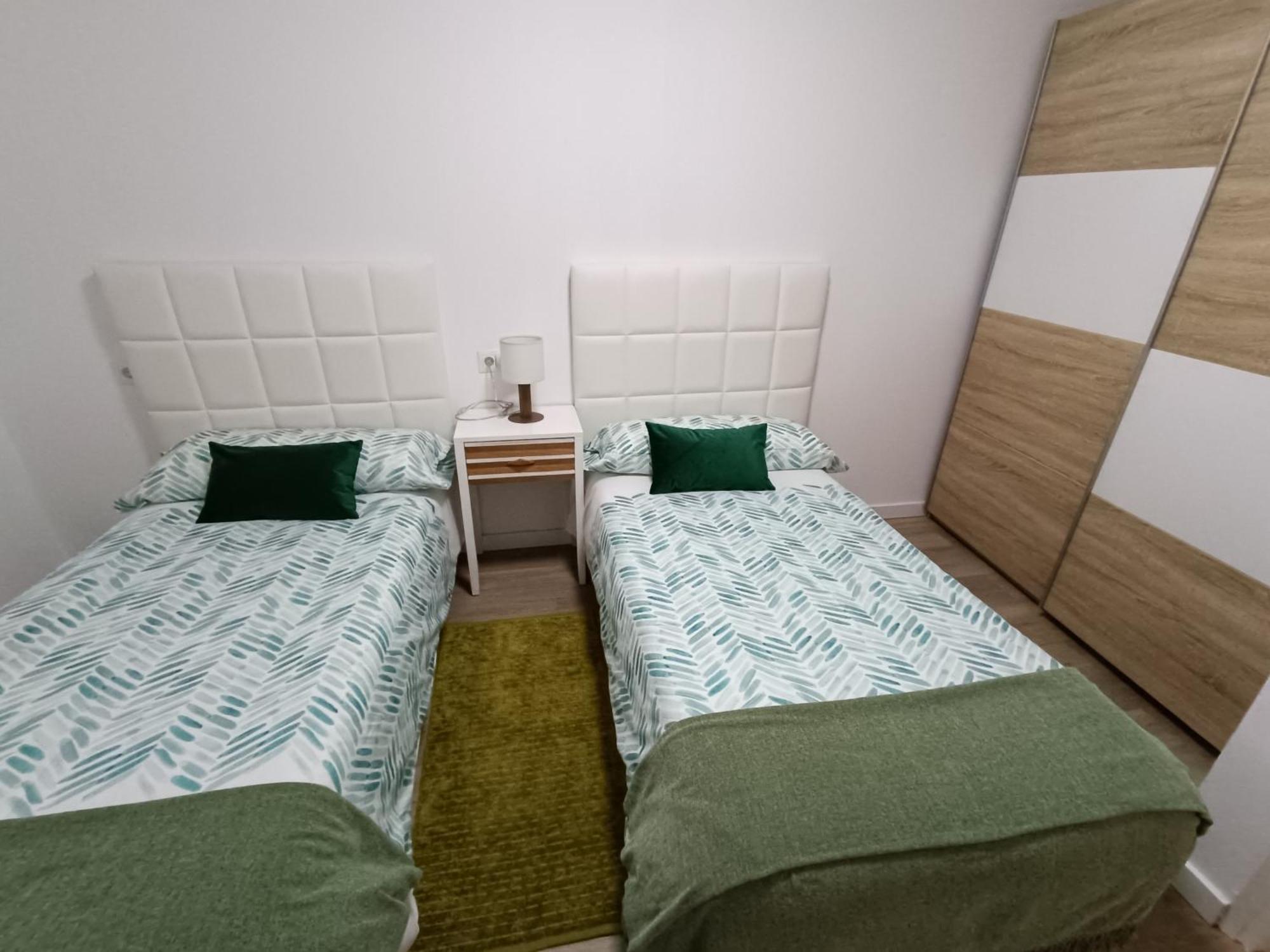 Apartamento Estel Ла Сеу д'Ургел Екстериор снимка
